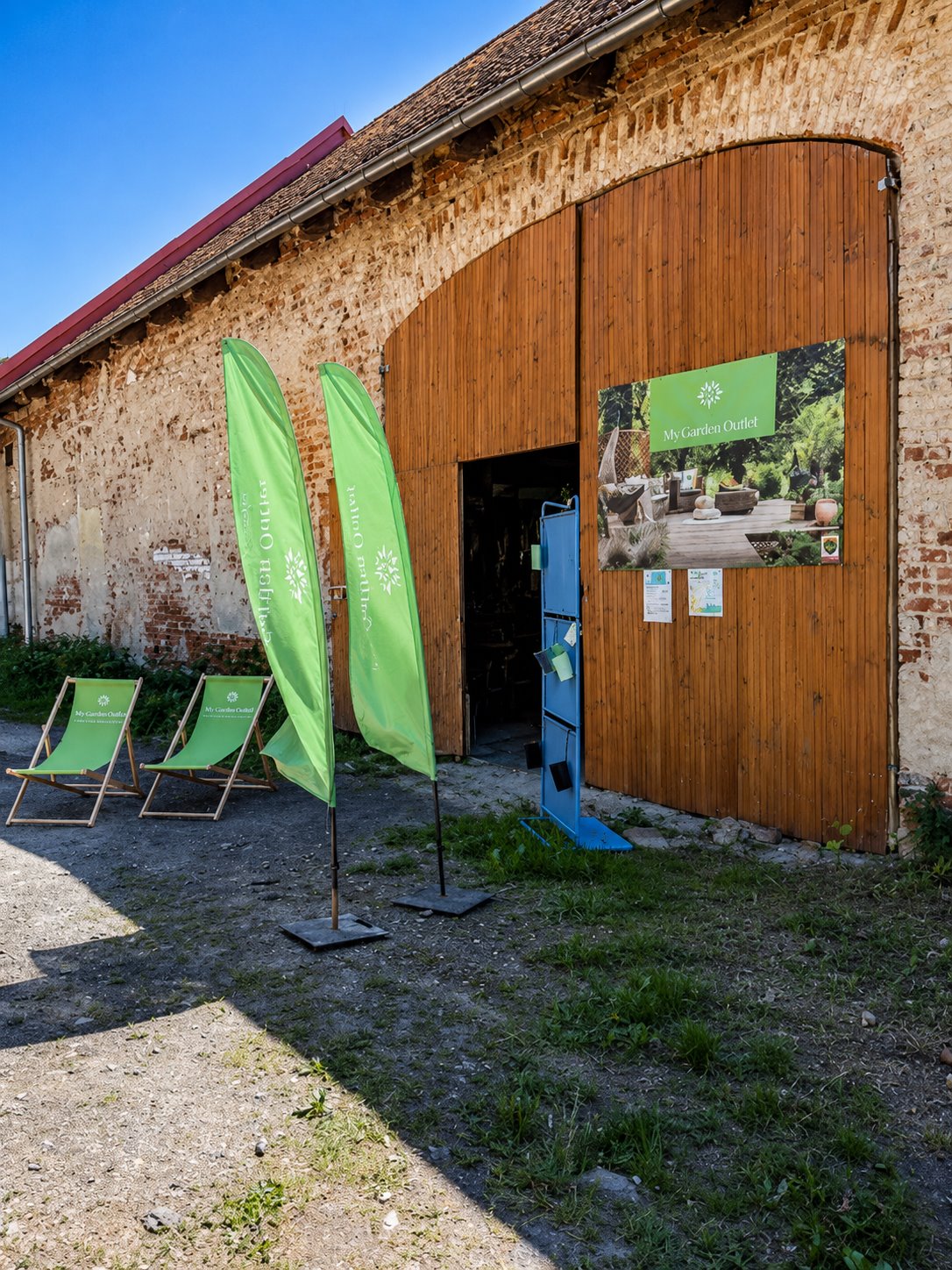 Ekspozycja mebli w showroomie Home & Garden Outlet pod Wrocławiem