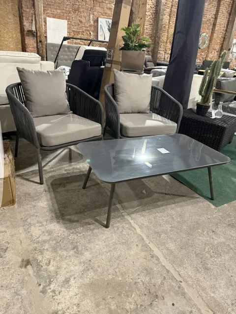 Zestaw 2xfotel + stolik dostępny w Home & Garden Outlet pod Wrocławiem